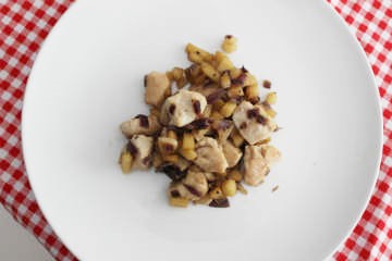 Pollo con manzana