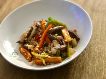 ARROZ INTEGRAL CON PIMIENTOS Y TERNERA